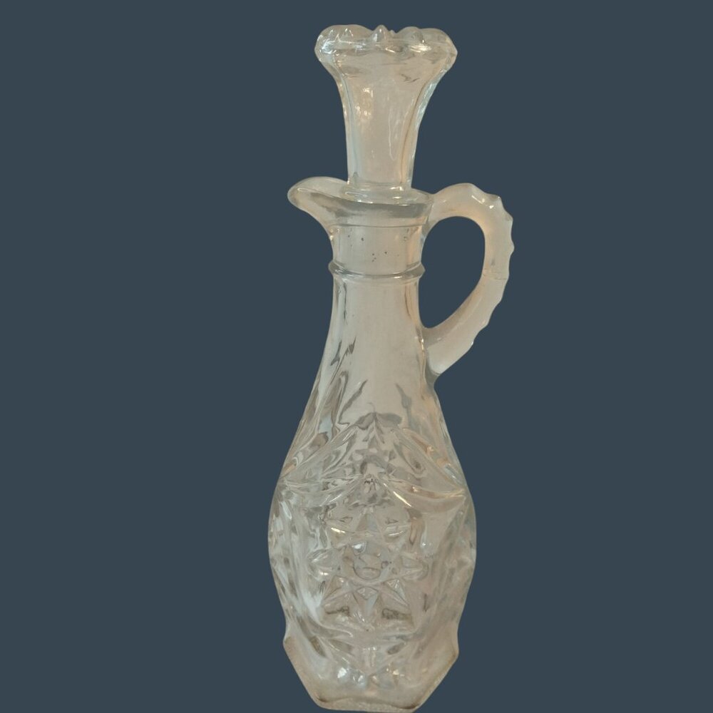Vintage Clear Glass Cruet Bottle With Stopper Handle Decorative Starburst Floral